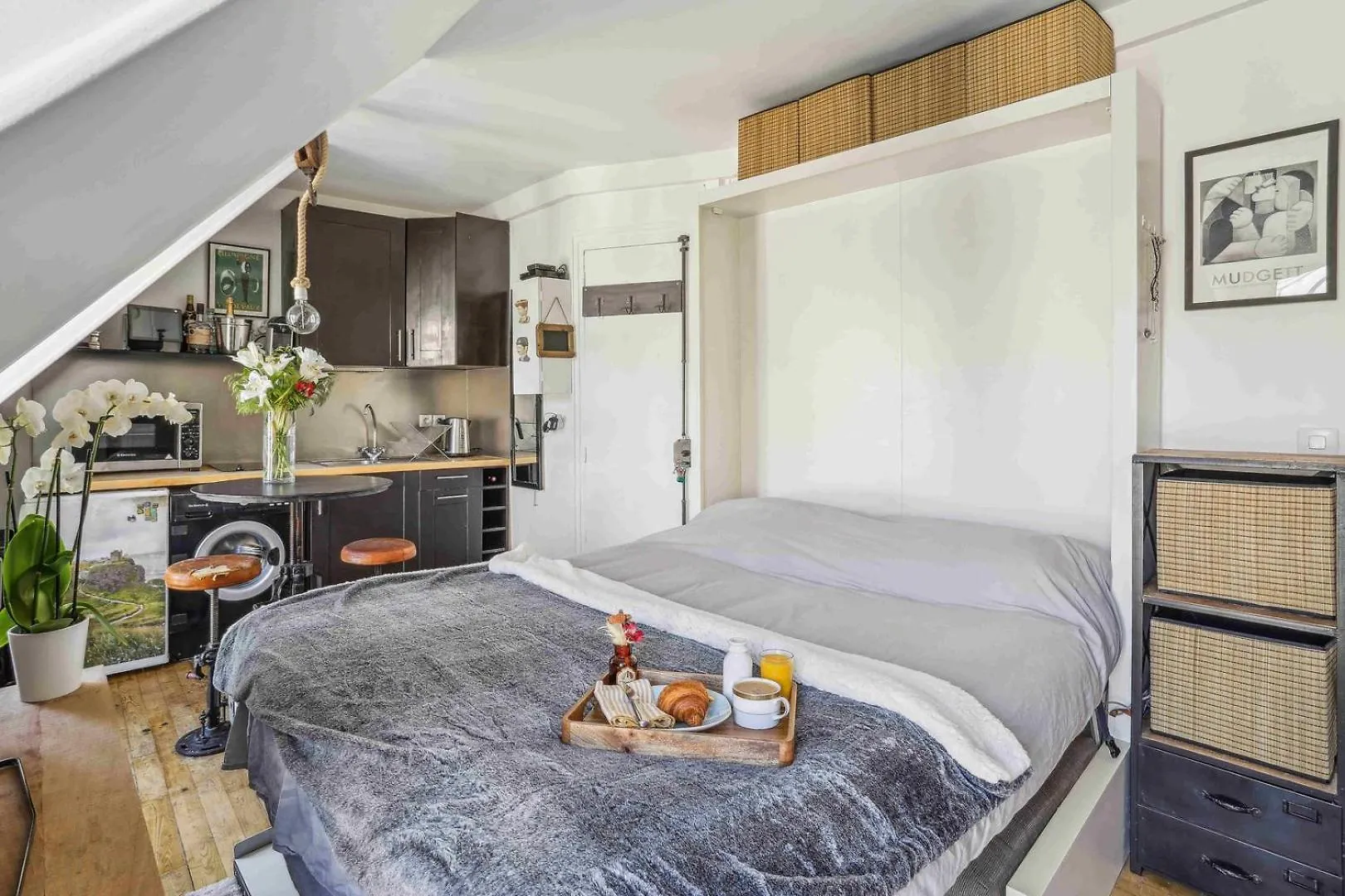 Le Joyeux Dans Les Hauteurs De Montmartre Apartment
